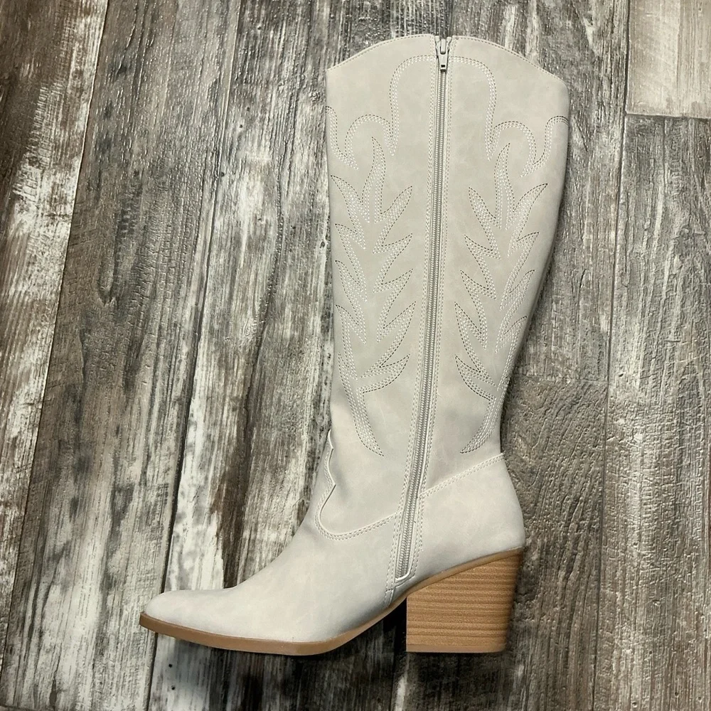 LC Lauren Conrad Women’s Knee-High Western Boot - Cream Size 9.5